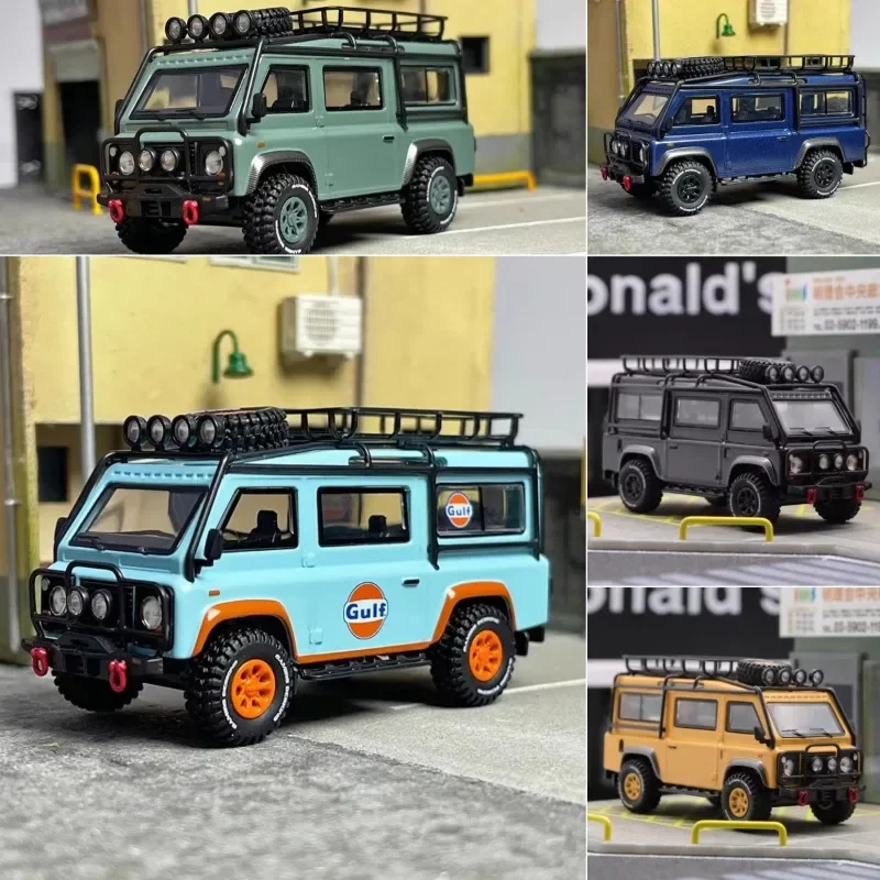 Master 1:64 Land Rover Defender VAN Gulf Alloy model, children's collection of decorative toys, a New Year gift for children.