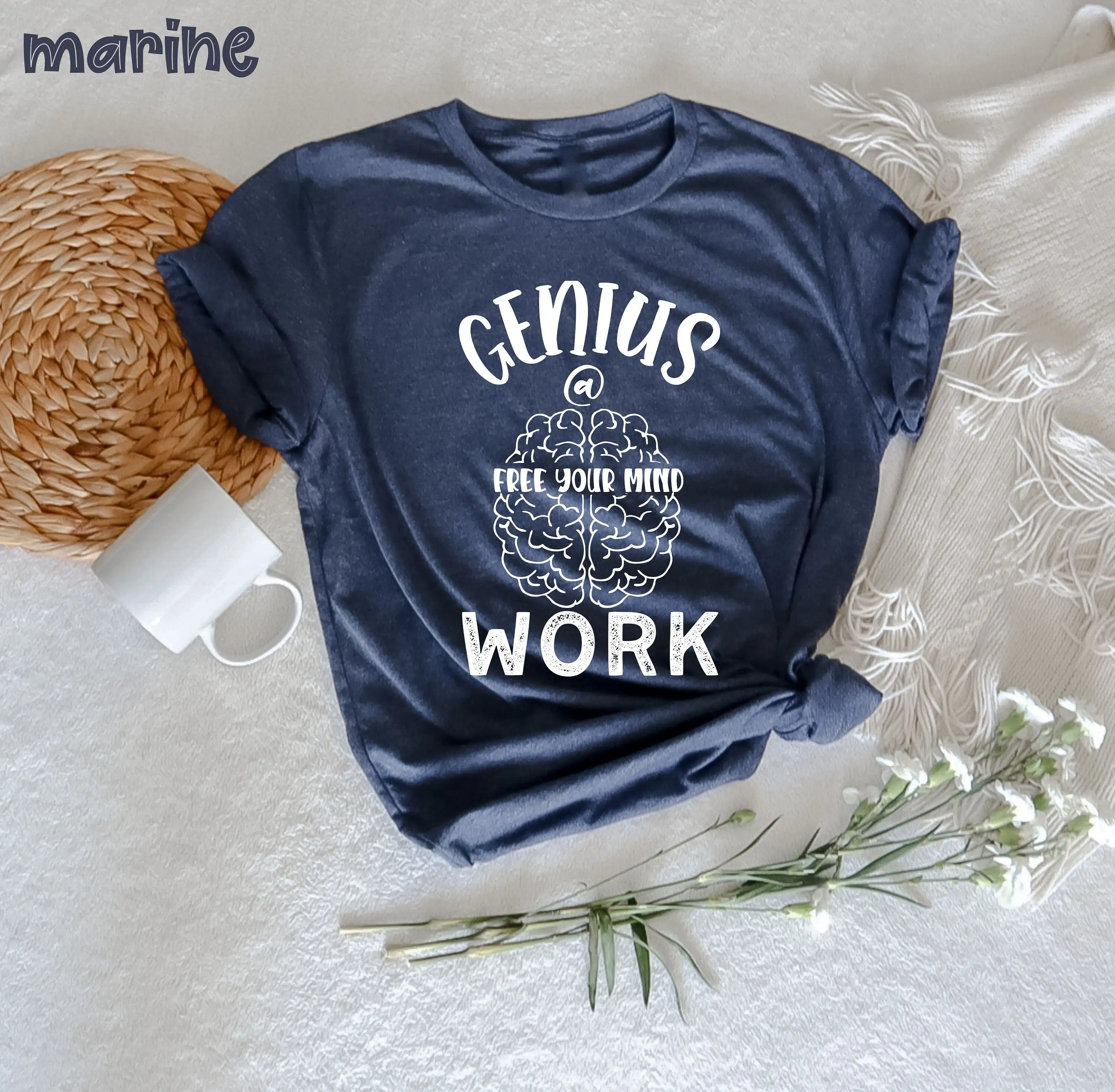 Ein Genie Bei Der Arbeit Als Ingenieur Lustige Geschenkidee T Shirt Abschlussgeschenk Lehrer Geschenk