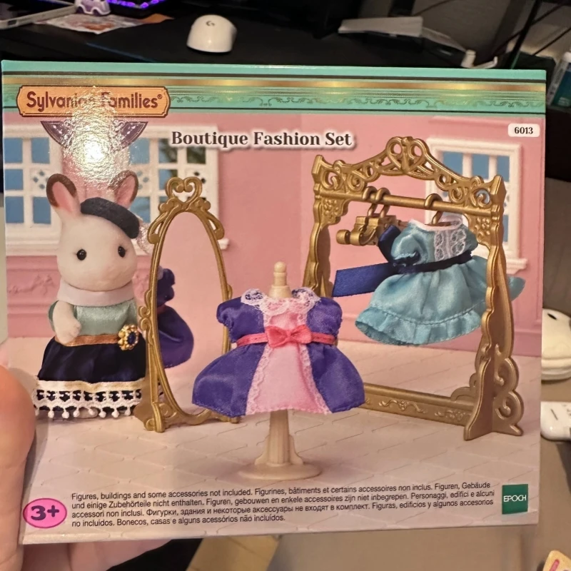 Figuras de Anime de Sylvanian family, conjunto de moda de Boutique, armario de conejito, conjunto de vestido, regalo de cumpleaños y Navidad, gran oferta, novedad