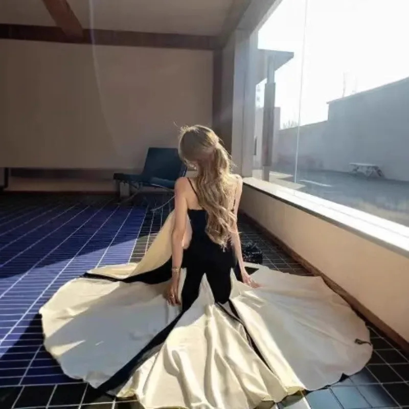 Dames zomerontwerp gevoel taille a-woord rok grote slinger vloer lange jurk Franse contrasterende kleur splitsen jarreteljurk