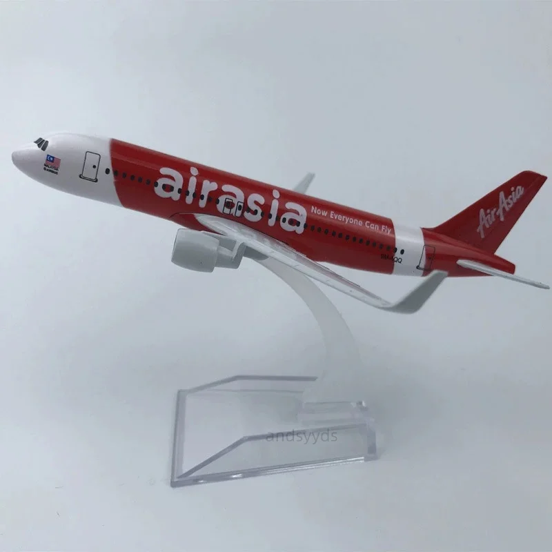 16 سنتيمتر لعبة لخطوط الجوية Airasia الآن يمكن الجميع الطيران A320 نموذج طائرة دييكاست سبيكة معدنية نموذج طائرة مناسبة للتجميع