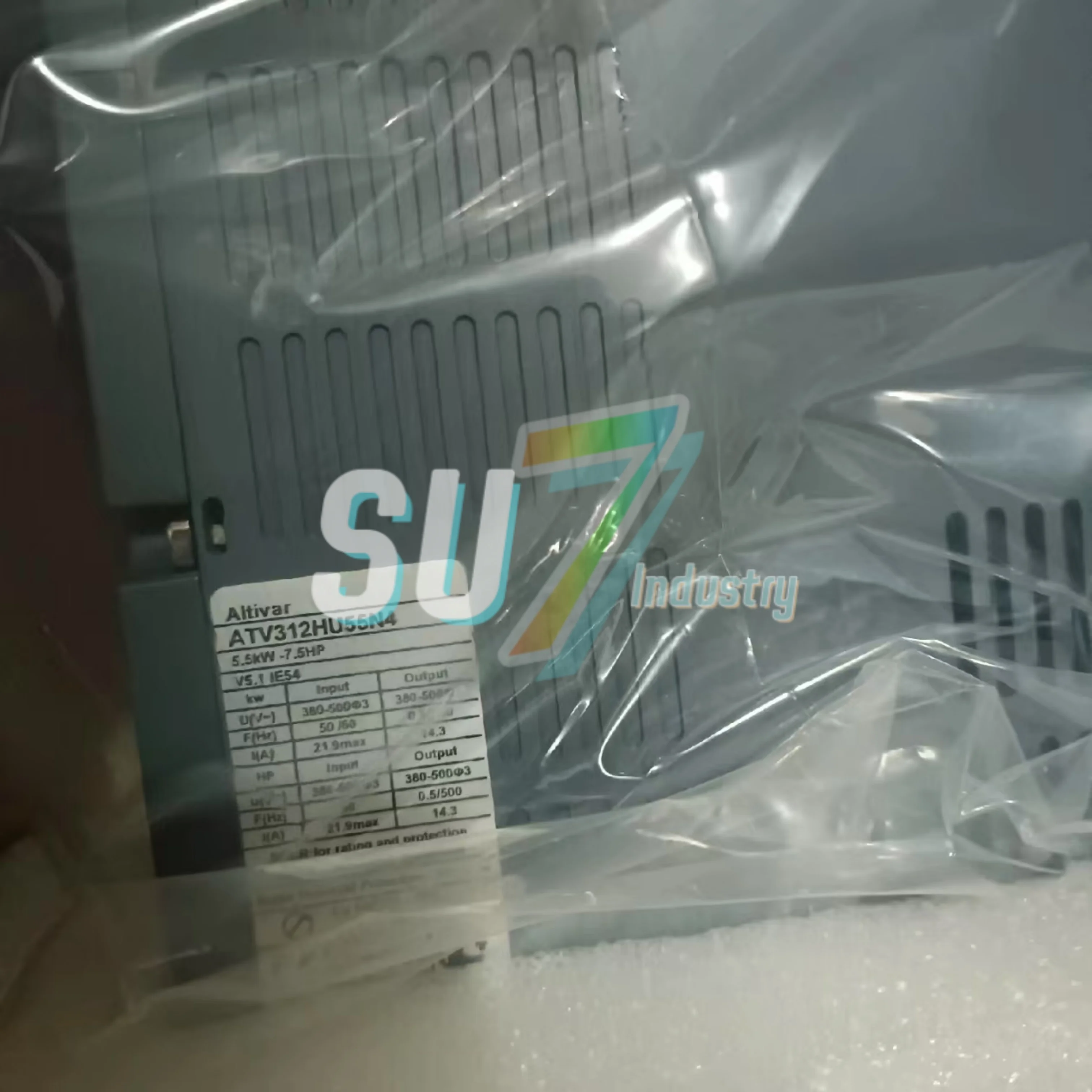 R78ATV312HU55N4 インバーター 新品オリジナル