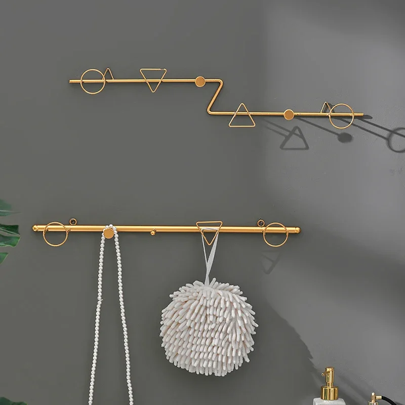 

Gold Metal Clothes Rack Minimalist Aesthetic Modern Nordic Clothes Stand Living Room Wall Moveis Para Casa Hallway Furniture