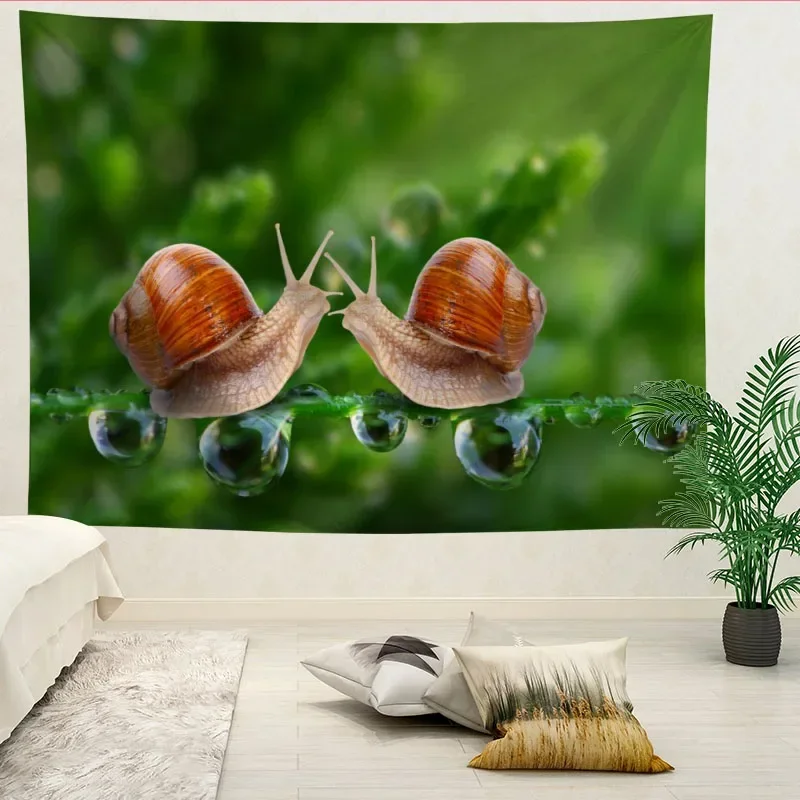 Custom High Quality Snails Hanging Tapestry Home Party Decoration Tapestries Photo Background Cloth Table Cloth Wall Tapes