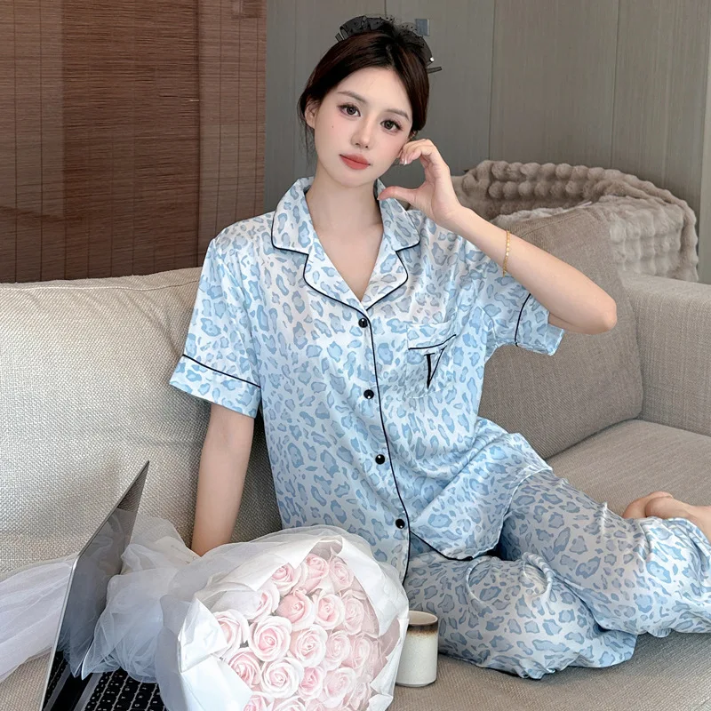 Elegant Upscale V Home Bestie Lovely Leopard Print Ice Silk Thin Women\'s Pajamas Short Sleeve High Quality Ice Silk Pyjamas Sets