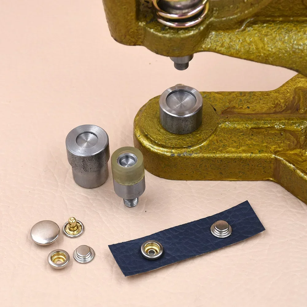 Down jacket buttons. Brass snap button. Hand pressing button machine. Button installation tool. Metal rivets molds.metal snaps