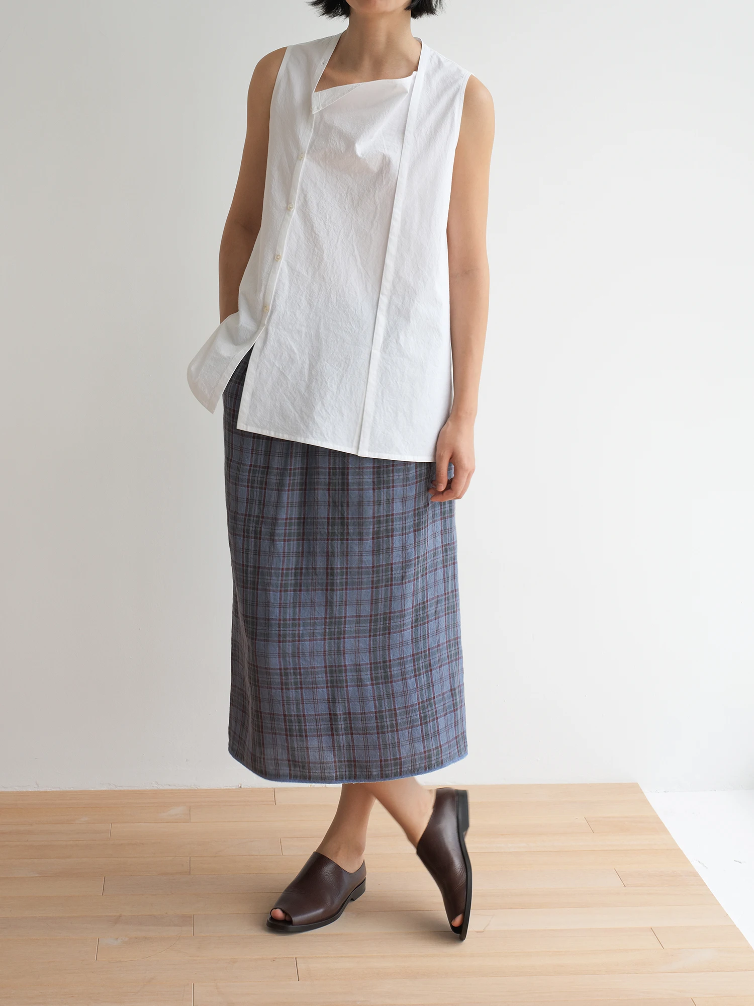 

White Svel irt Wooden ip Cleanfit Straight Cut Summer 2025 Cotton Breathable Regular Length Daily Wear Button up