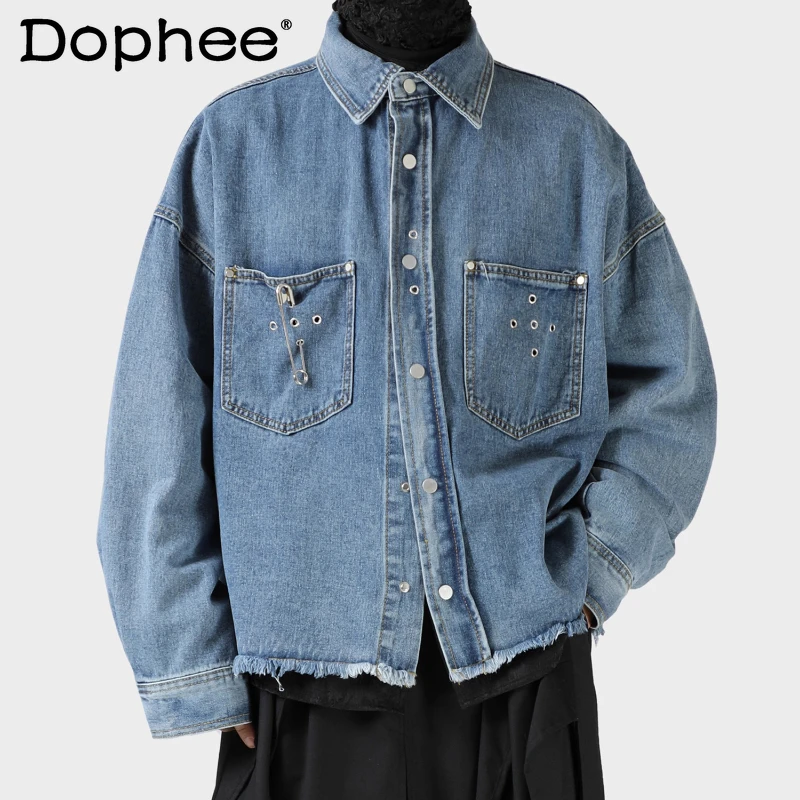 

Мужские джинсовые куртки. Мужские весенне-осенние новые модные джинсовые пальто в американском стиле большего размера. Шикарные топы с металлическими отверстиями.