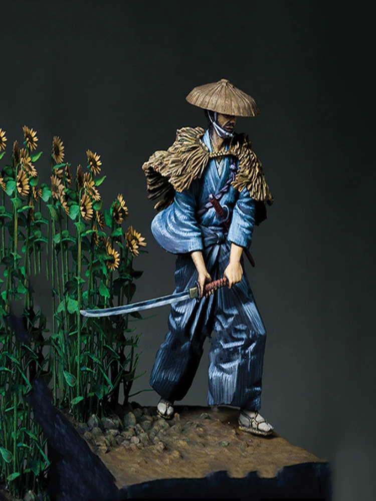 

Unassambled 1/24 ancient warrior man stand Resin figure miniature model kits Unpainted