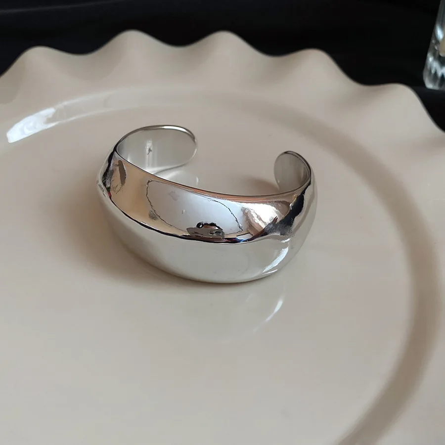 غير النظامية هندسية الملتوية المفتوحة أساور للنساء الأوروبية والأمريكية شخصية سوار مبالغ فيها مزاجه المجوهرات