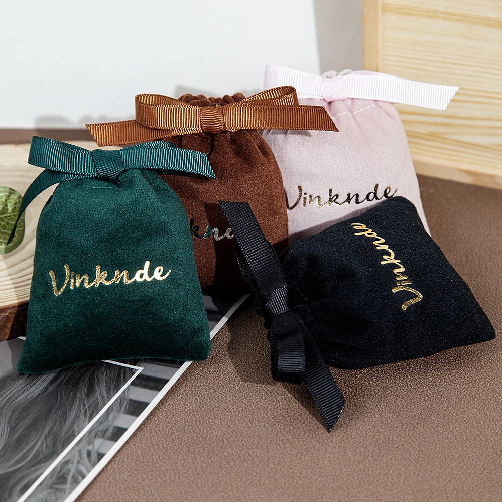 

100Pcs 5x7cm Custom Logo New Design Velvet Drawstring Jewelry Packaging Pouch Bag for Wedding Christmas Gift Candy Earrings Bags