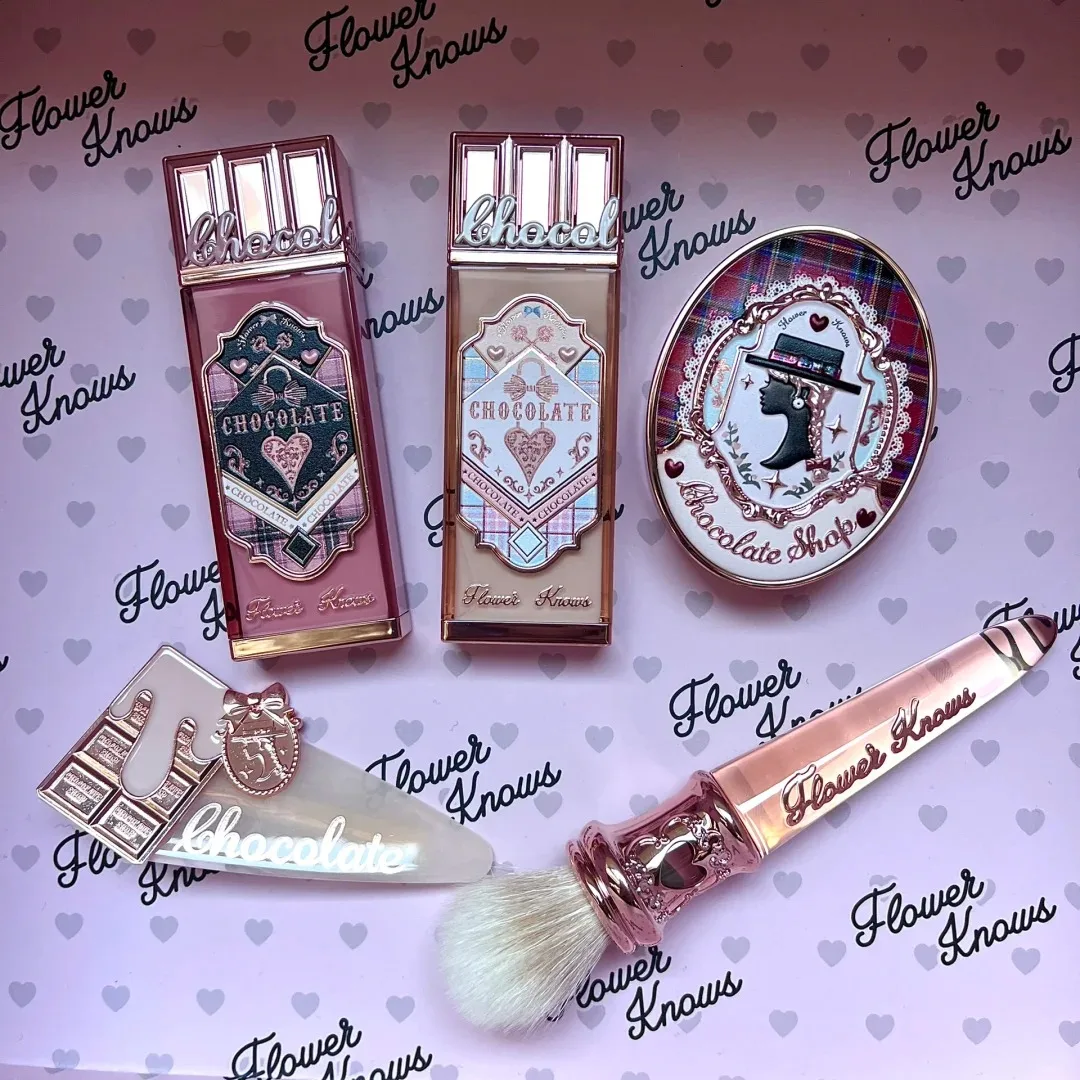 

Flower Knows Chocolate shop Cosmetic Brush Face Brush Highlighter Bronzer Contour Soft Makeup Brush
