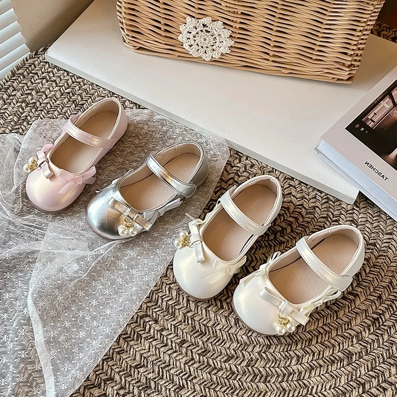 

Children Leather Shoes Soft Sole Versatile Kids Dress Shoes Round Toes Girls Princess Flats Korean Style Sweet 2026 New Fashion