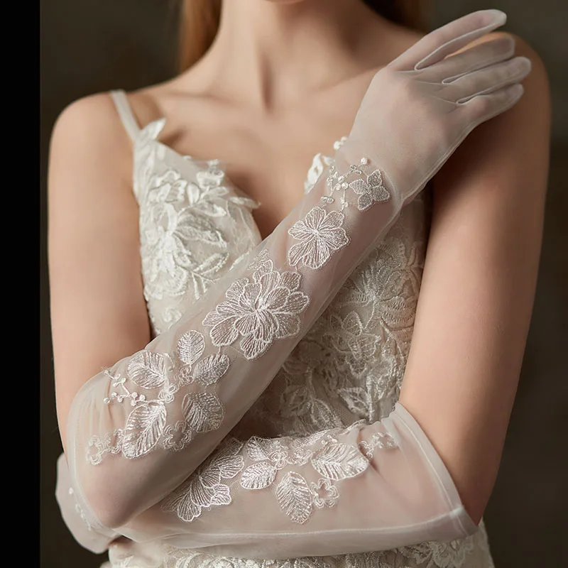 WG127 Delicate Wedding Elbow White Gloves Tulle Lace Appliqued Handmade Bridesmaid Finger Gloves for Pageant Prom Perform