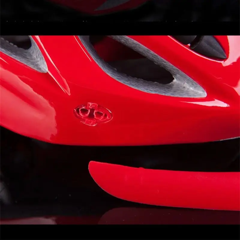 2024 NEW 220g Ultra-light Road helmet for Men Bicycle Helmet Endurance MTB Cycling Bike Safety Helmet Integ-mold Safety helmet