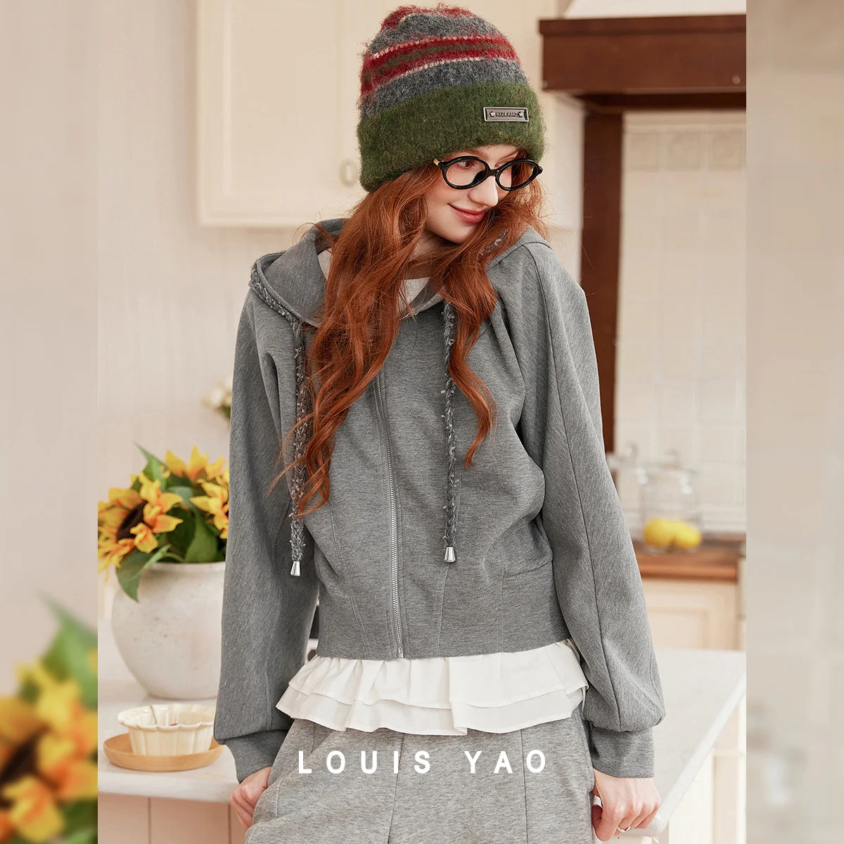 

LOUIS YAO Casual Hooded Women's Sweatshirt Jacket 2025 Autumn Fashionable Elegant Long-Sleeve Women's Top Zip-Up Hoodie Jacket