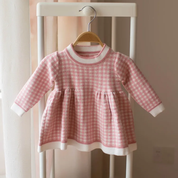 Neues kariertes, bedrucktes, langärmeliges, farbblockiertes, süßes und niedliches, modisches, warmes Mini-Wollkleid für Mädchen im Herbst und Winter. – Detail 17