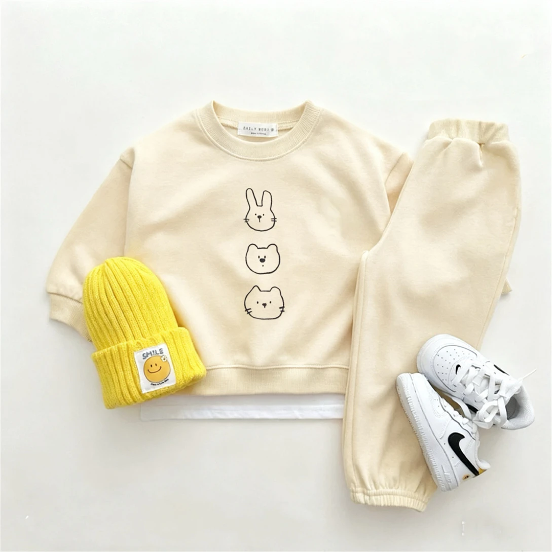 Niedliche Oberteile + Hosen Zweiteiliges Set 2026 Frühling Herbst Kleidung Baby Lässige Sweatshirts Weite Hosen Trainingsanzüge Bedruckte Kapuzenanzüge – Detail 1