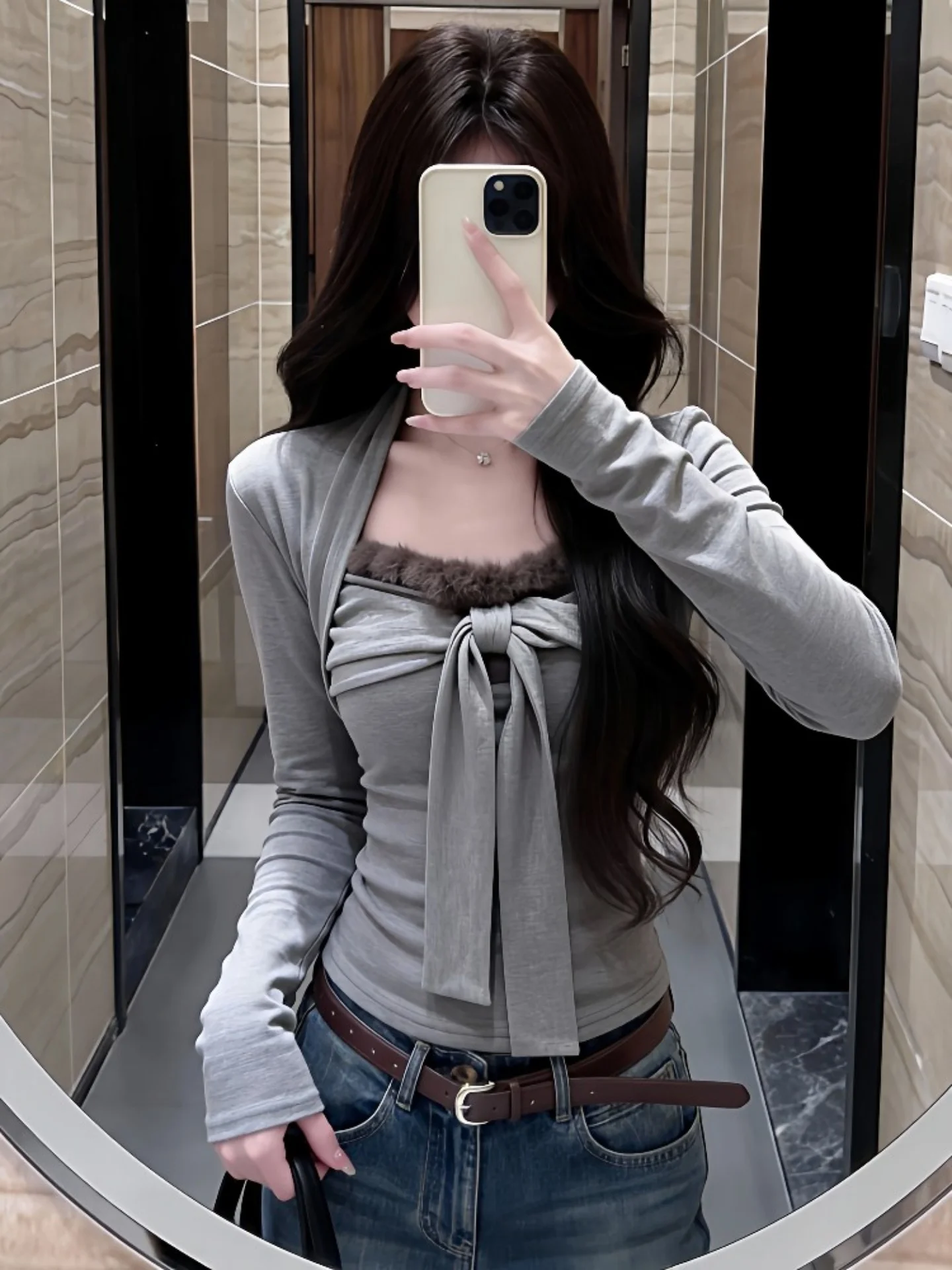 

Korean Style Grey Furry Long Sleeve T-Shirt Women's Spring Autumn Design Slim Fit 2026 Base Shirt Square Collar Top