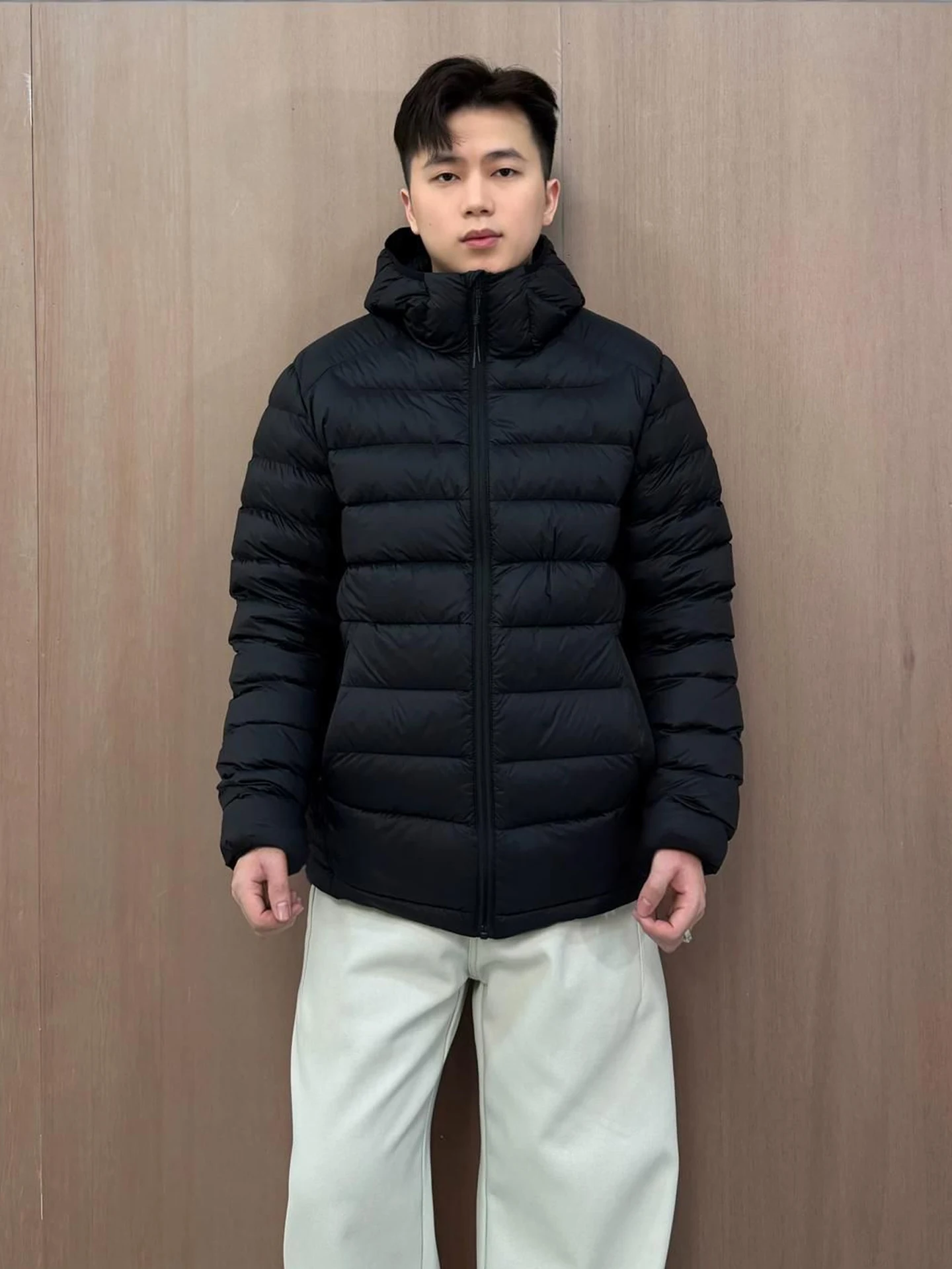 

Black 90 White Duck down Lightweight Men's Winter Warmth Anti-cold Coat Hooded Jacket Slim Fit Long Sleeve Zipper Closure Short