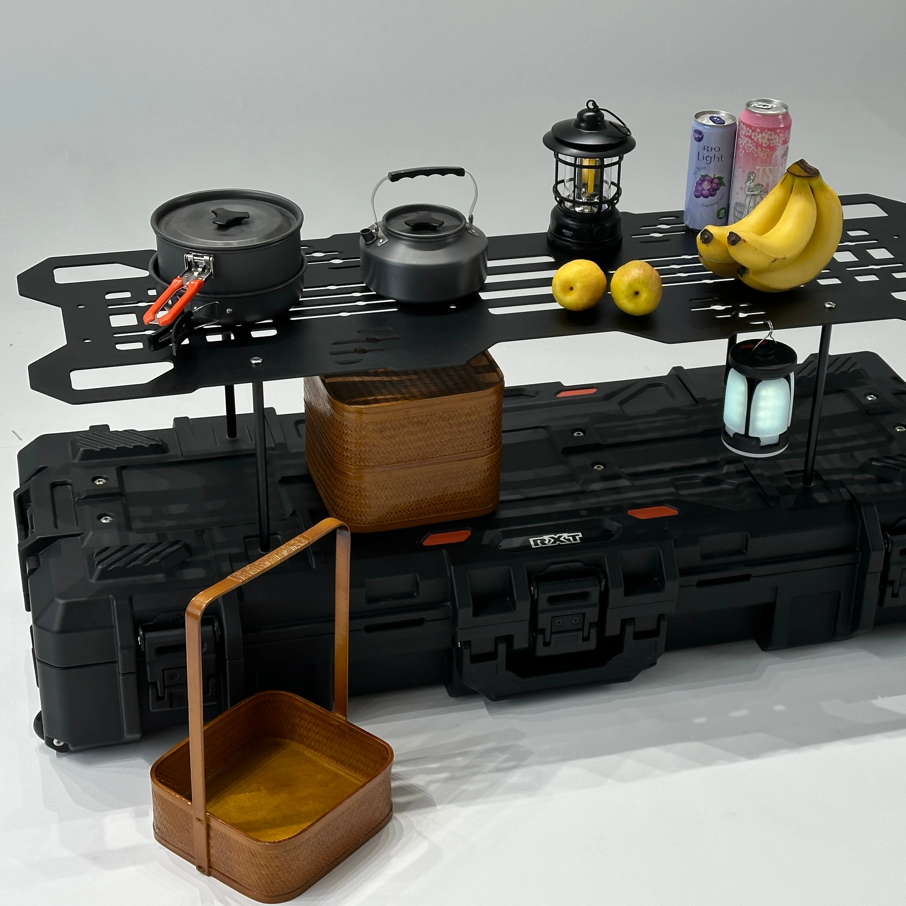 

SUV Roof Cargo Box Off-road Storage Box Car Camping Storage Solution Box Plastic Rooftop Storage Bin with Lock