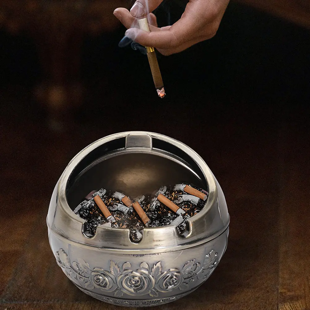 

2 шт. Пепельница из цинкового сплава с круглой крышкой, большая вместимость, защита от дыма, декор для дома, настольный держатель для сигар, практичная бытовая утварь