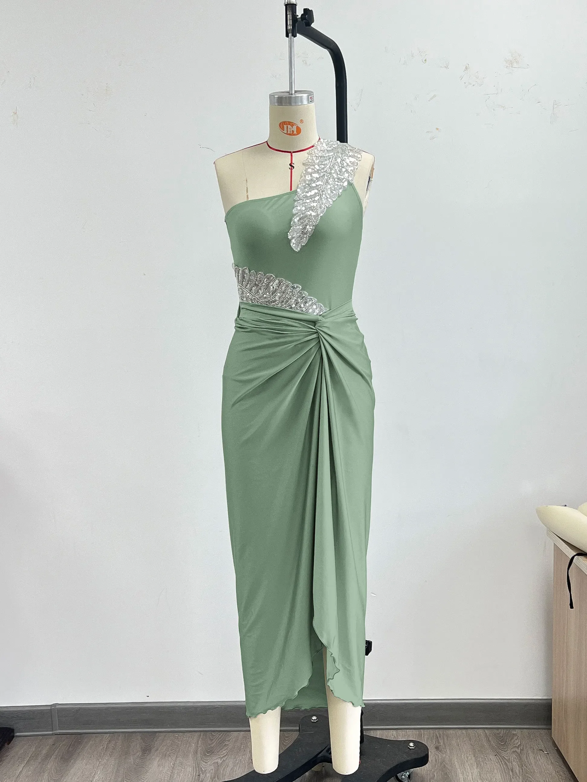 2024 جديد مثير كشكش مجموعة البكيني المطبوعة البرازيلي Biquini النساء ملابس السباحة تنورة ثوب السباحة الفتيات الصيف بحر فستان