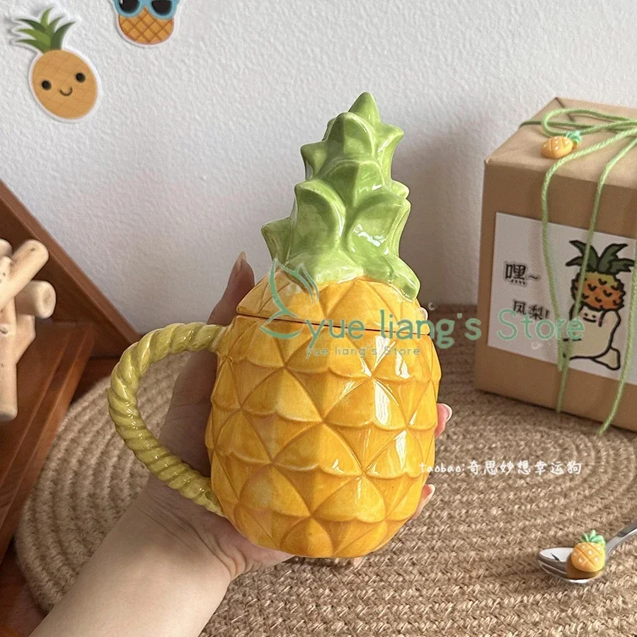 

Pineapple Shaped Ceramic Mug with Lid ,Creative Hawaiian Cups, Tiki Cups Funny Cup Bar Kitchen Accessories for Home Bar Party