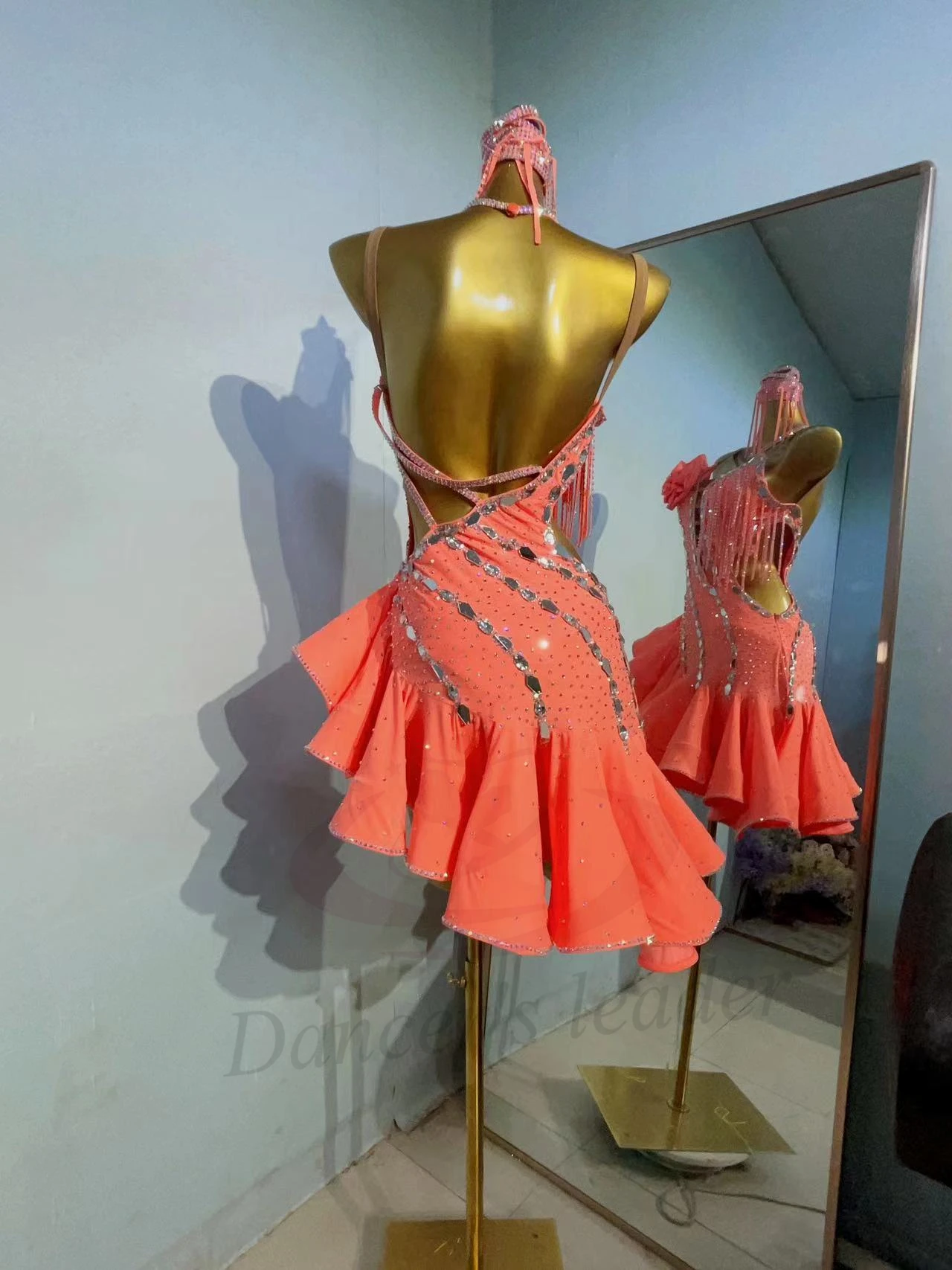 ชุดเต้นรำลาตินระดับมืออาชีพ ชุดสั่งตัดคุณภาพสูง กระโปรงทรงชิปเวฟ สำหรับผู้หญิง ซัมบ้า ผู้ใหญ่ ชุดมาตรฐานสำหรับการแสดงบนเวที