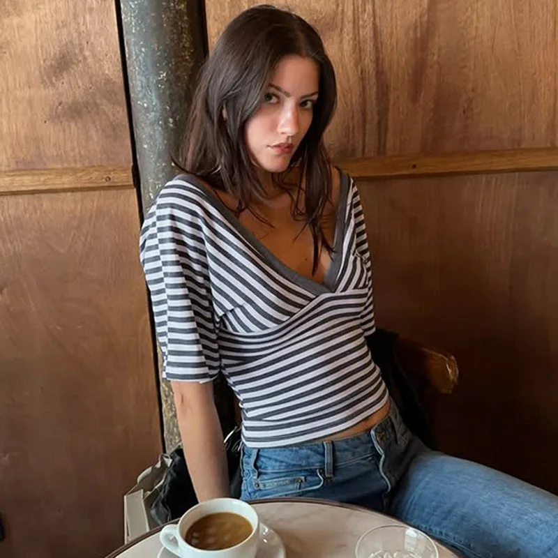 Striped Patchwork T-Shirts Women Summer Trend V-Neck Short Sleeve Backless Navel Exposed Street Casual Fashion Style Tops