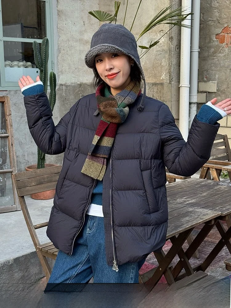 

Lightweight Loose Women's down Jaet round Ne Goose down Coat Warm Outerwear Beige Blue New Arrival Winter 2026