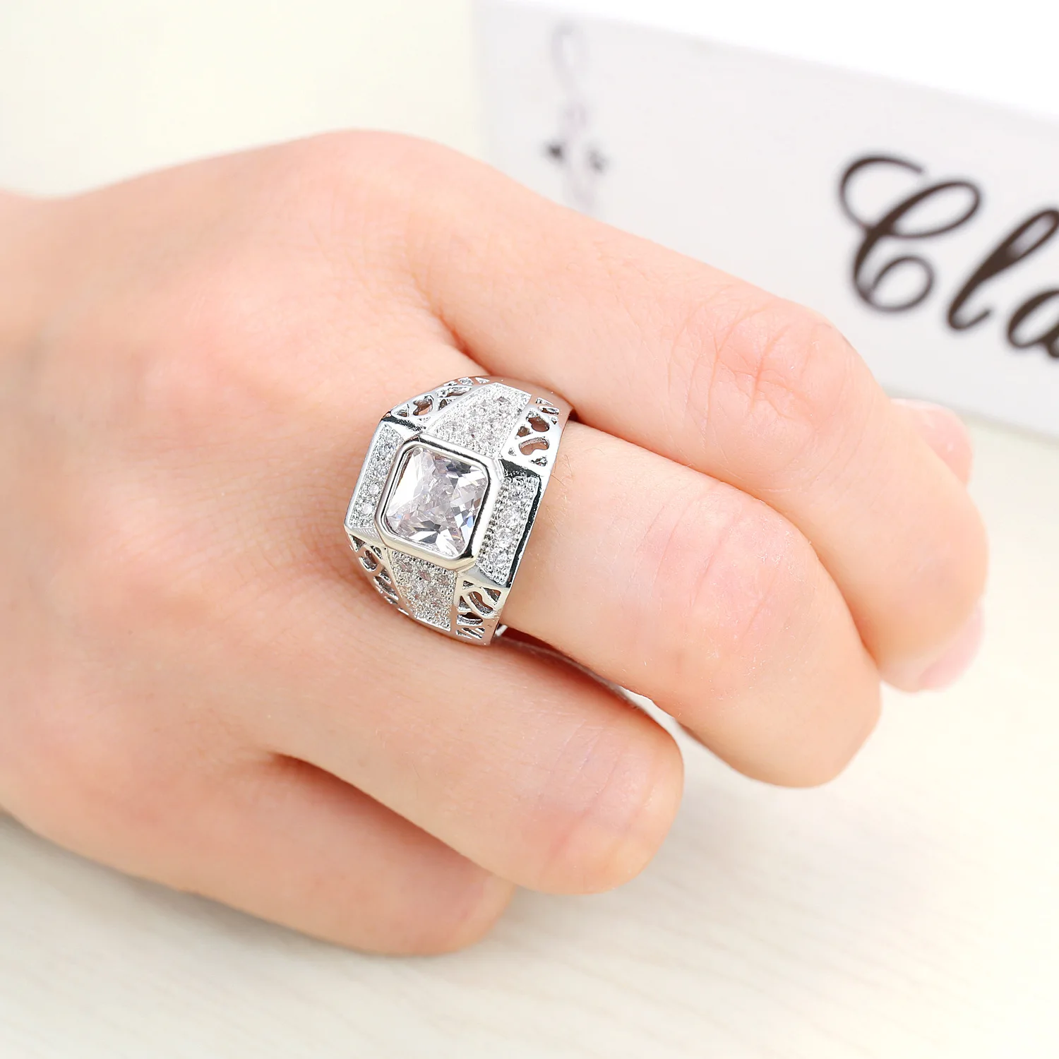 Luxury 925 Sterling Silver Hip Hop Round Cubic Zircon Rings for Men Women Classic Wedding Ceremony Ring Male Jewelry Hot