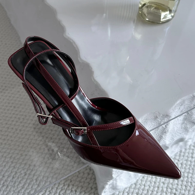 2024 décolleté da donna moda scarpe eleganti da donna tacchi alti sottili novità In punta a punta sandali da donna sottili diapositive calzature rosse