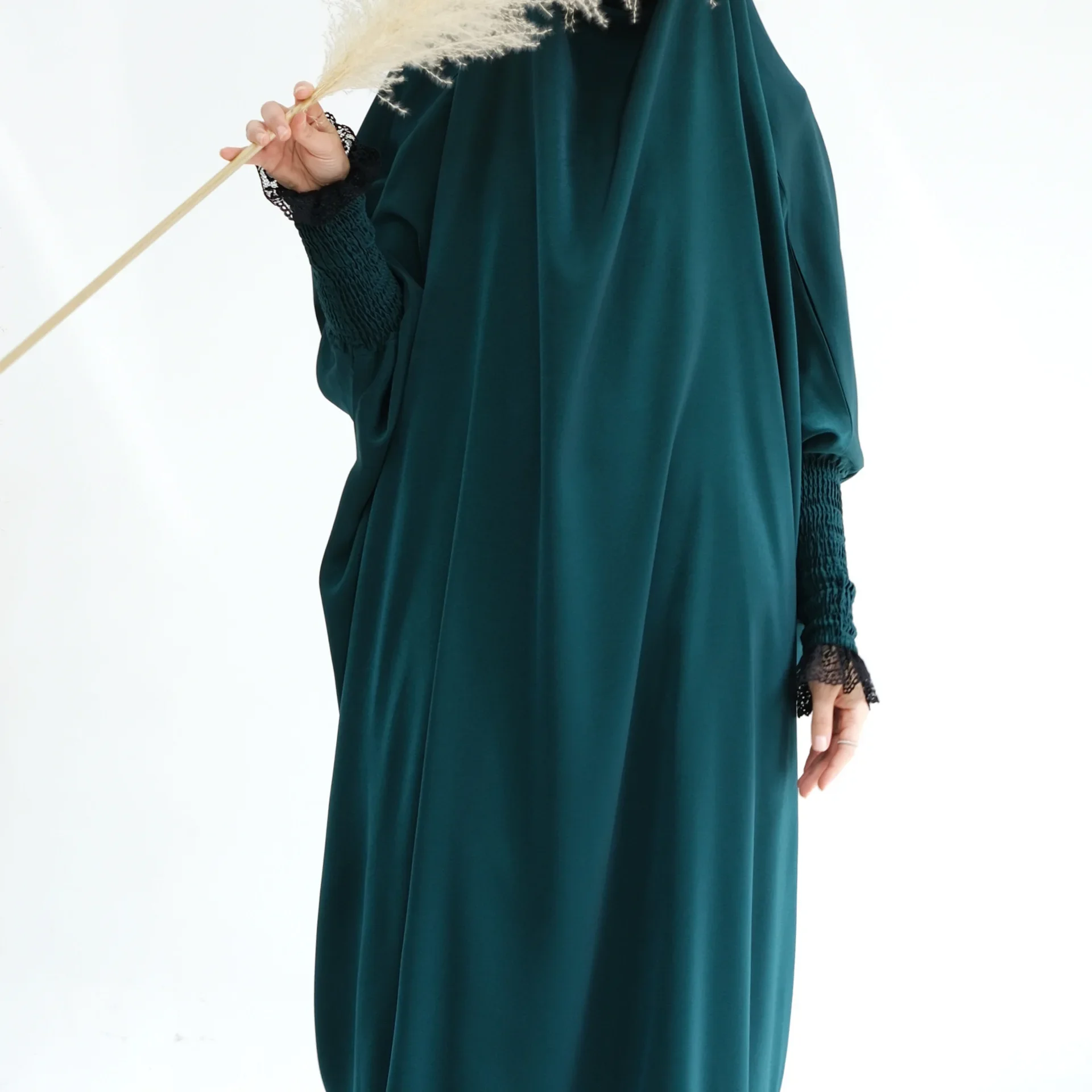 

Hooded Dress Solid Long Sleeves Arabic Abayas for Women 2023 Moroccan Dubai Abaya Loose Lace Ramadan Muslim Dress Femme Robes