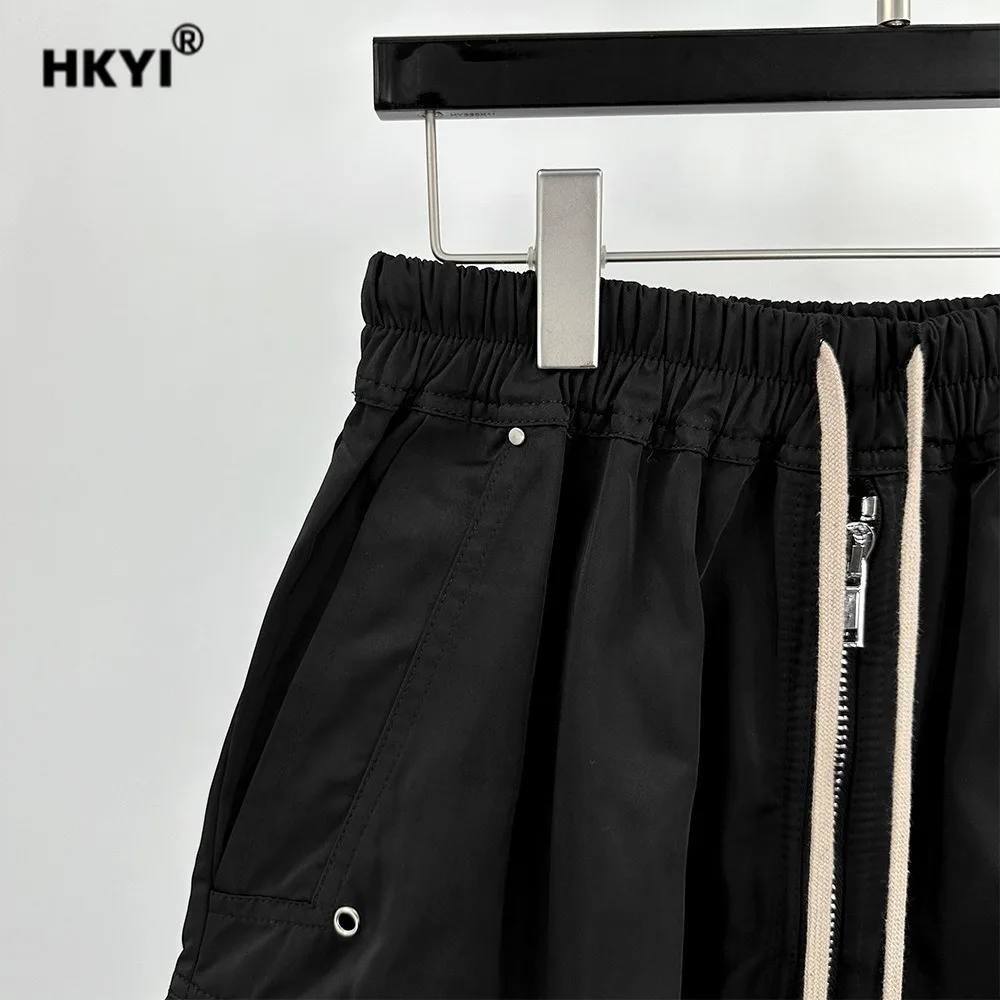 HKYI Men's dark multi pocket zipper design loose high street workwear shorts
