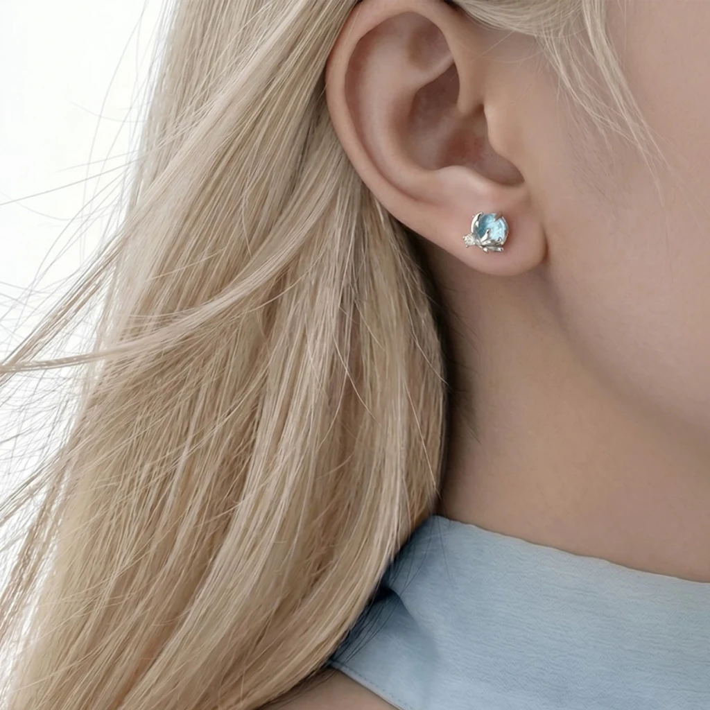 F.I.N.S Elegant S925 Sterling Silver Stud Earrings Blue Zircon Unique Fish Minimalist Piercing Ear Fine Jewelry Anti-Allergy