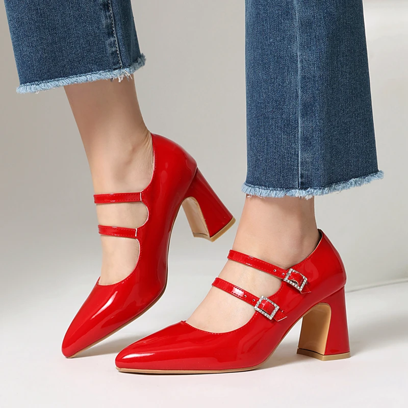 

2026, трендовые весенне-осенние женские туфли-лодочки с двойной пряжкой, однотонные женские туфли Мэри Джейн из искусственной кожи с острым носком и квадратным высоким каблуком