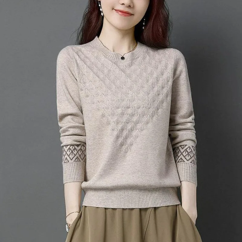 New Spring and Autumn Fashion Round Neck Thread Short Versatile Western Style Slim Casual Women\'s Long Sleeve Knitted Sweater