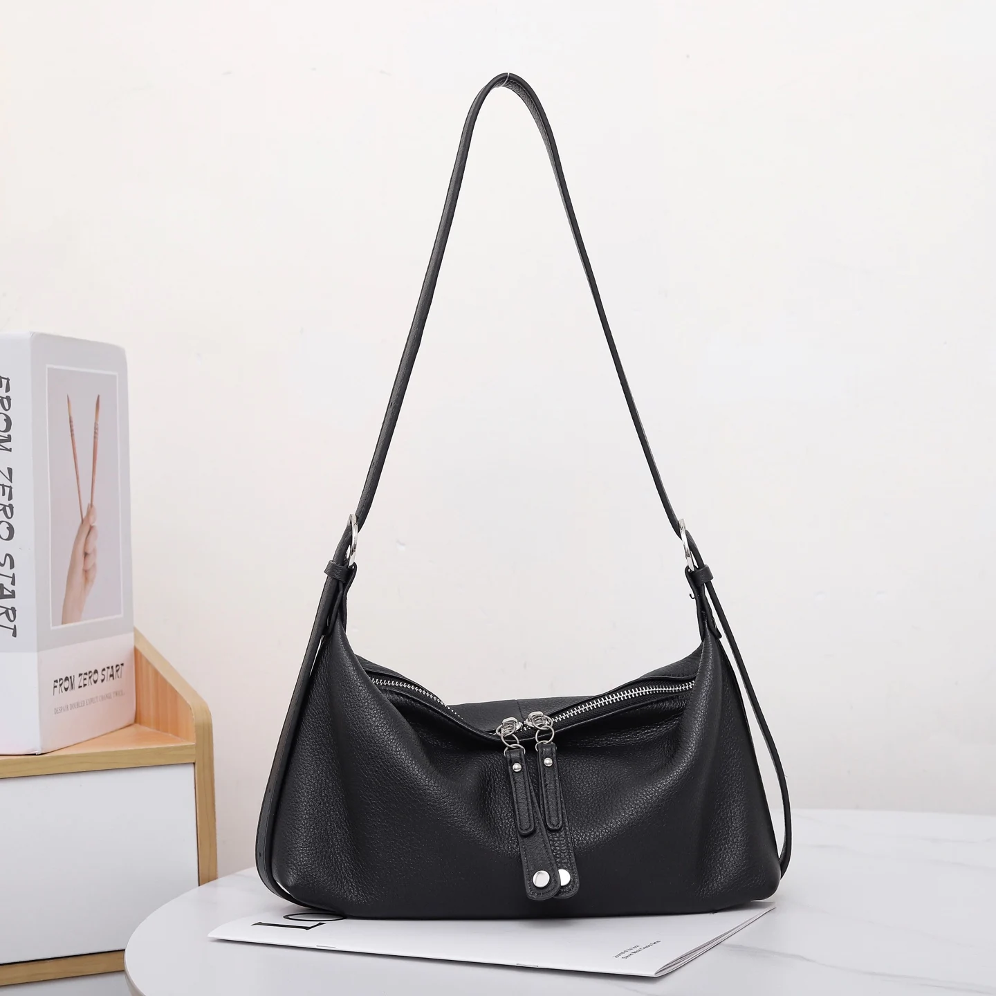 

Женские сумки через плечо, кожаные сумки, сумки на молнии, вместительные сумки на плечо, модный стиль