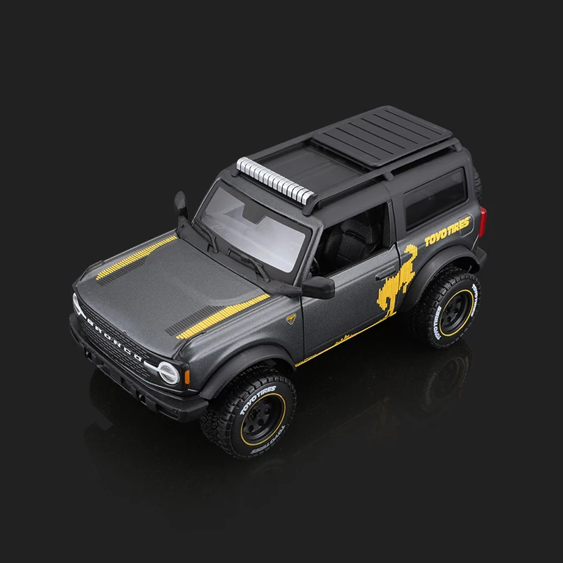 Maisto 1:24 New style Ford BRONCO BADLANDS 2021 simulation alloy car model crafts decoration collection toy tools gift