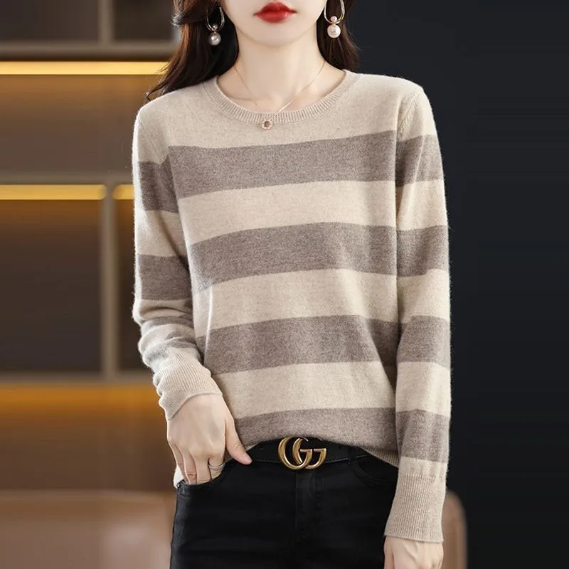 New Spring and Autumn Fashion Trend Round Neck Stripe Foreigner Loose Size Versatile Casual Women\'s Knitted Long Sleeve Sweater