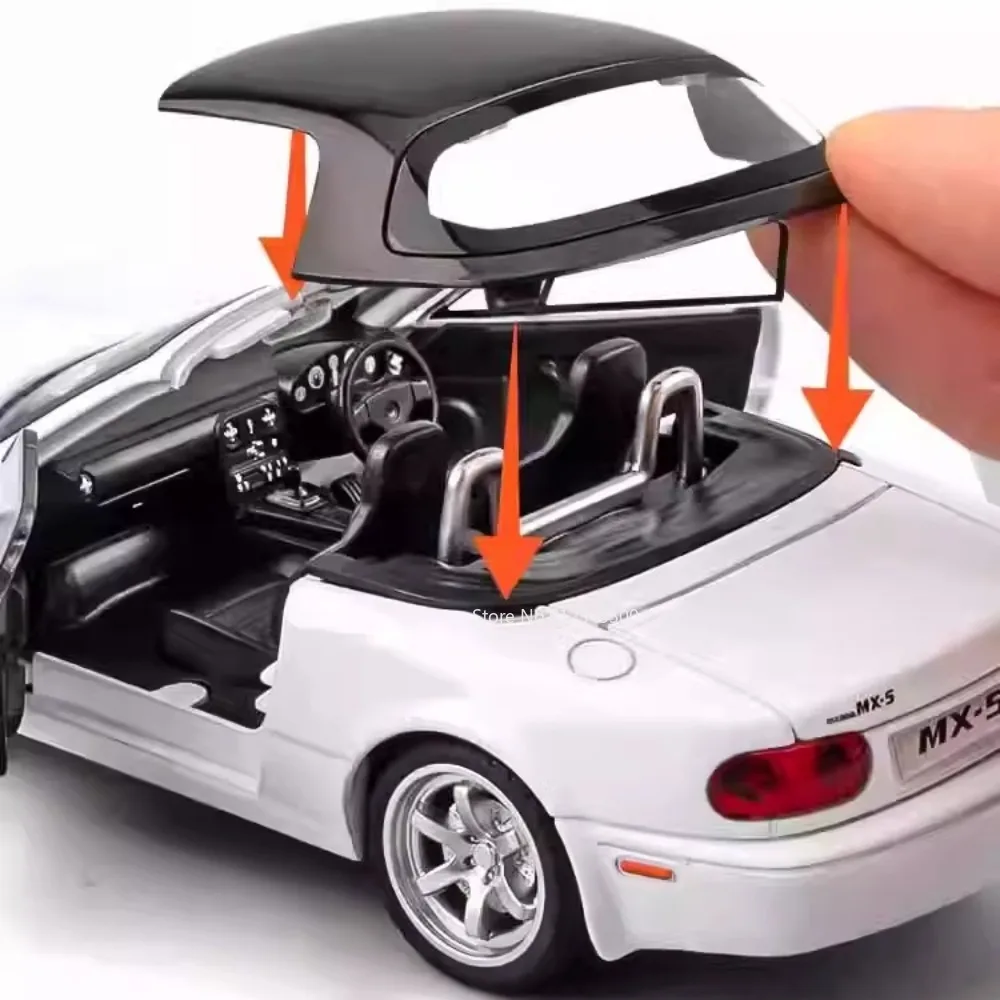 1/32 Mazda MX5 Alloy Toys Cars Model Die-cast Metal Simulation with Sound Light Pull Back Function For Children Gifts Collection