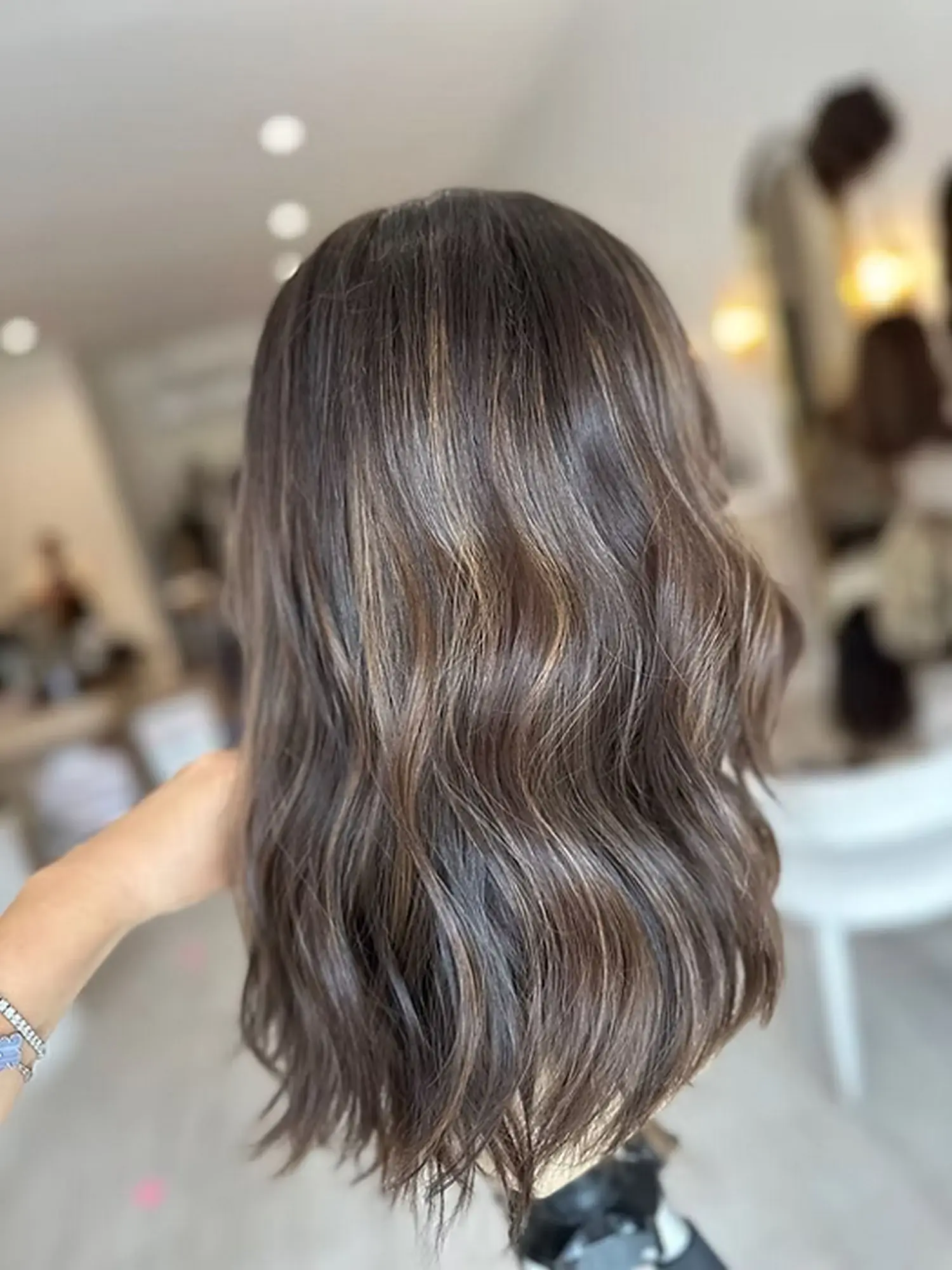14 Inches Dark Brown Blonde Highlights Glueless Wigs Synthetic Hair Trendy Shoulder  180% High Density Beginner Friendly Wigs