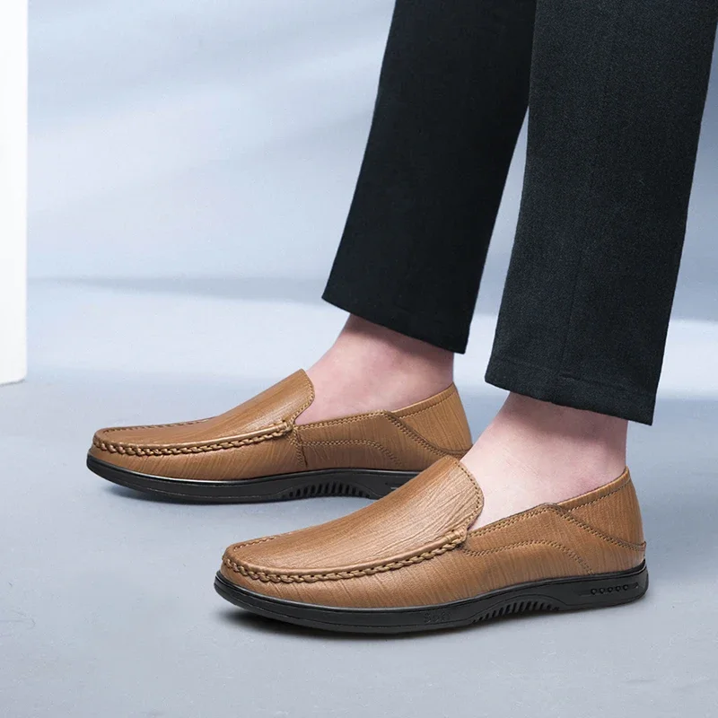 Men Casual Shoes Luxury Brand Summer Fashion Genuine Leather Mens Loafers Hollow Out Breathable Slip on Driving Flat Shoes