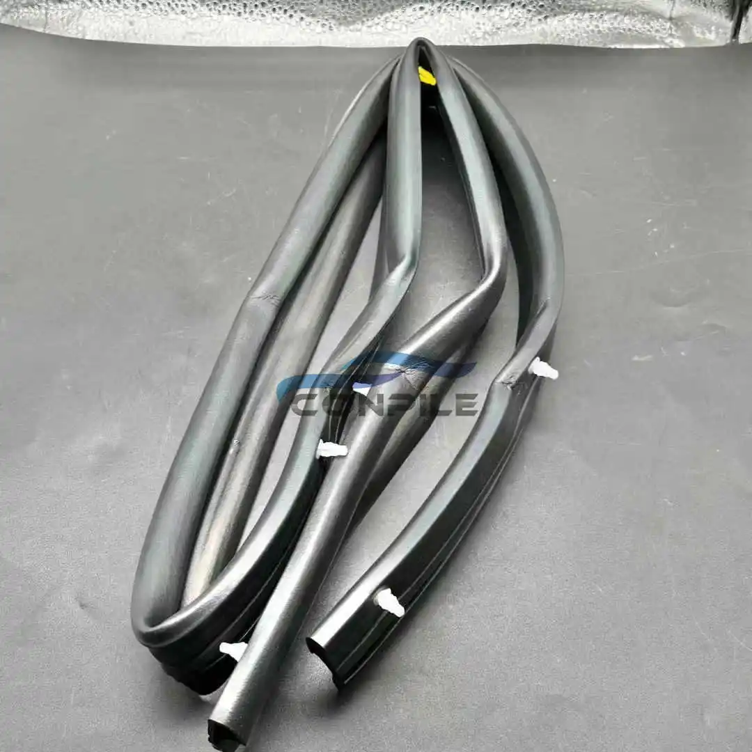 For nissan Automobile Paladin Rui Pickup D22 NP300 engine Cover Lower Beam Sealing Strip