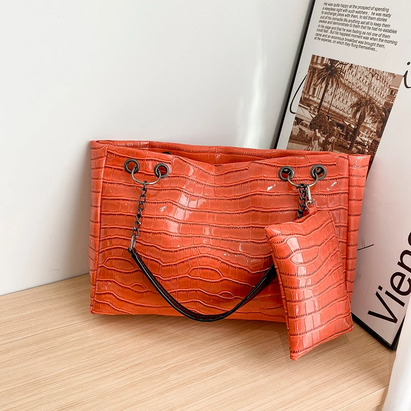 Borsa ascellare con catena a grana di coccodrillo di moda borsa madre per bambini di grande capacità borsa a tracolla versatile da donna di moda