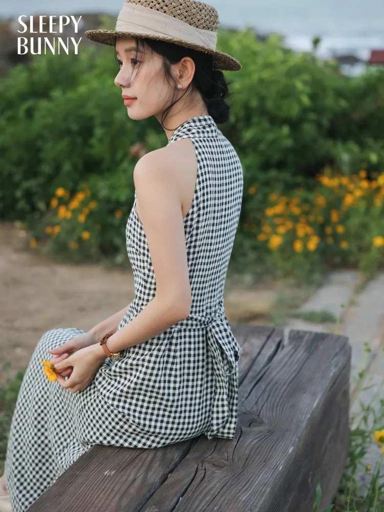 

Vintage Halter Neck Plaid Maxi Dress for Women Slim Fit Backless Long Sundress Elegant Gingham Tie Waist Summer Beach Outfit