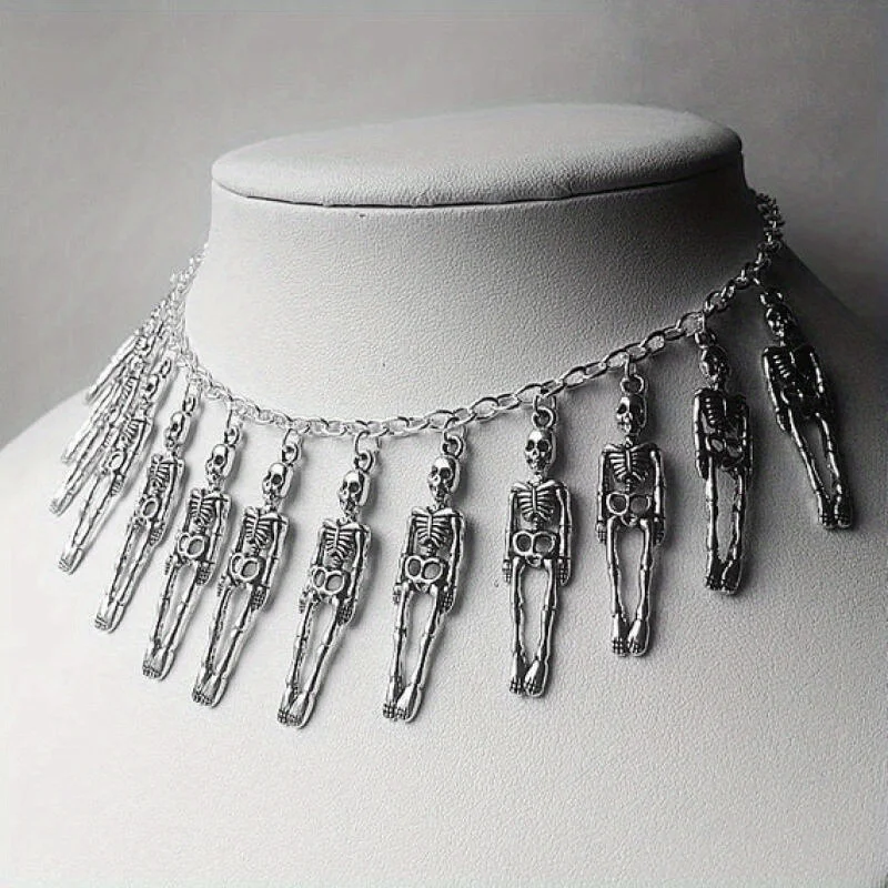 

Gothic Dark Retro Bone Skeleton Ghost Hand Necklace for Women Hip Hop Punk Skeleton Skull Necklace Earrings Set Party Jewelry