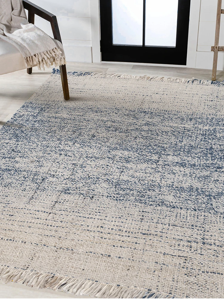 Hand-Woven Carpet Living Room Nordic Gradient Blue Area Rug Rural Pastoral Home Floor Mat Vintage Ethnic Bedroom Rug Tassel