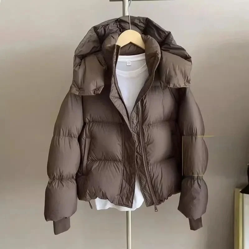 Women's Winter 2026 New Design Ultra-Thick Short Puffer Jacket Cotton Coat Hooded Bread Style Outerwear for Small Figures